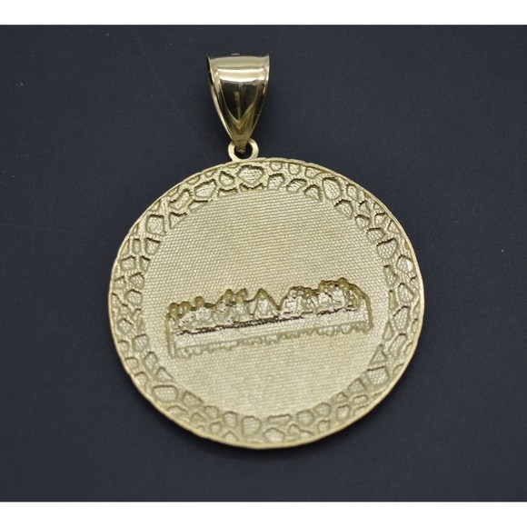 10k Solid Gold Last Supper Round Jesus Medallion Nugget Charm Pendant 41mm 7.7gr - Picture 3 of 6